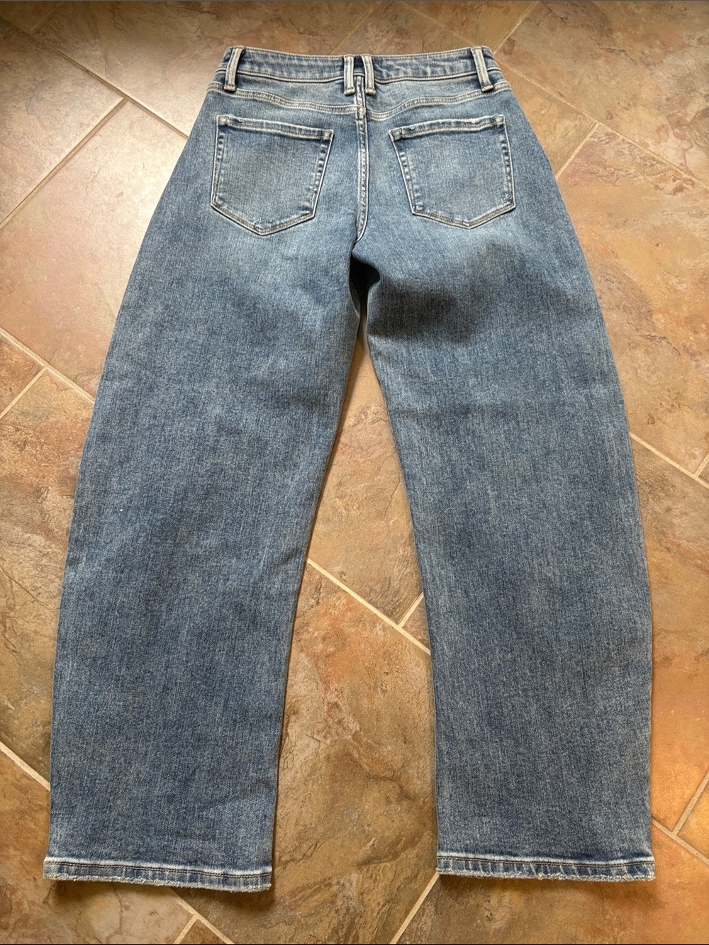 FLYING MINKEY HIGH RISE BARREL JEANS- size 26 - Picture 5 of 5